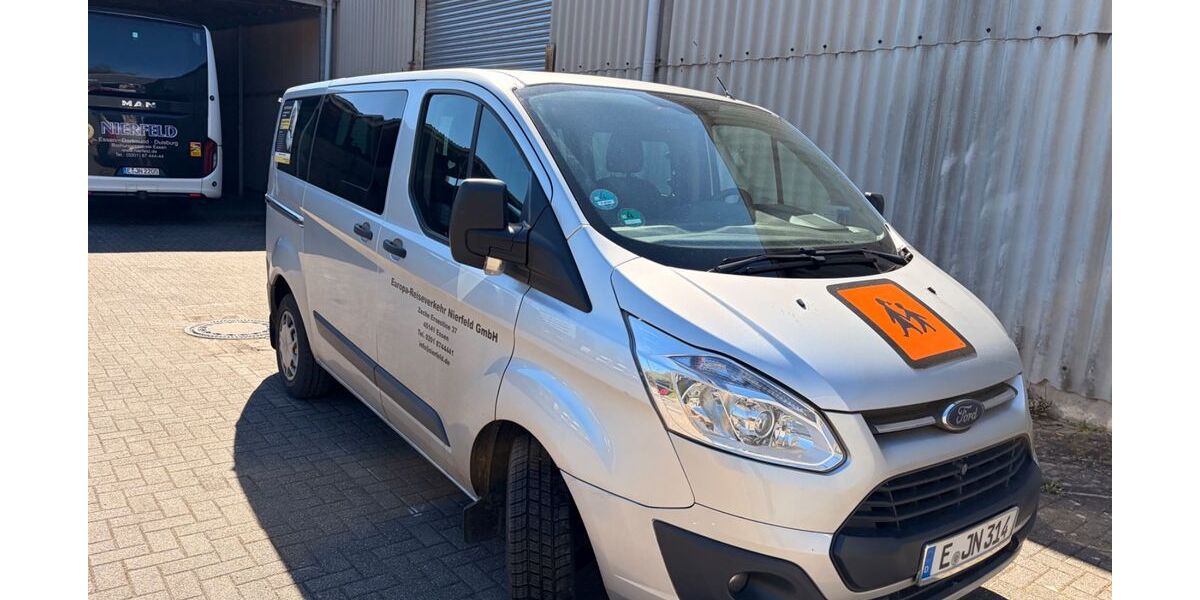 Ford Transit Custom 105.000 km 15.990 &euro; Essen 45141