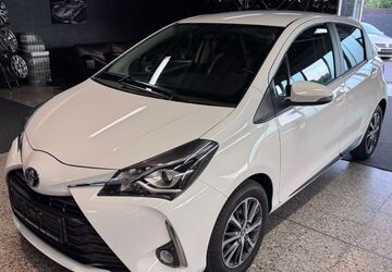 Toyota Yaris 39.800 km 13.750 &euro; Oberhausen 46145