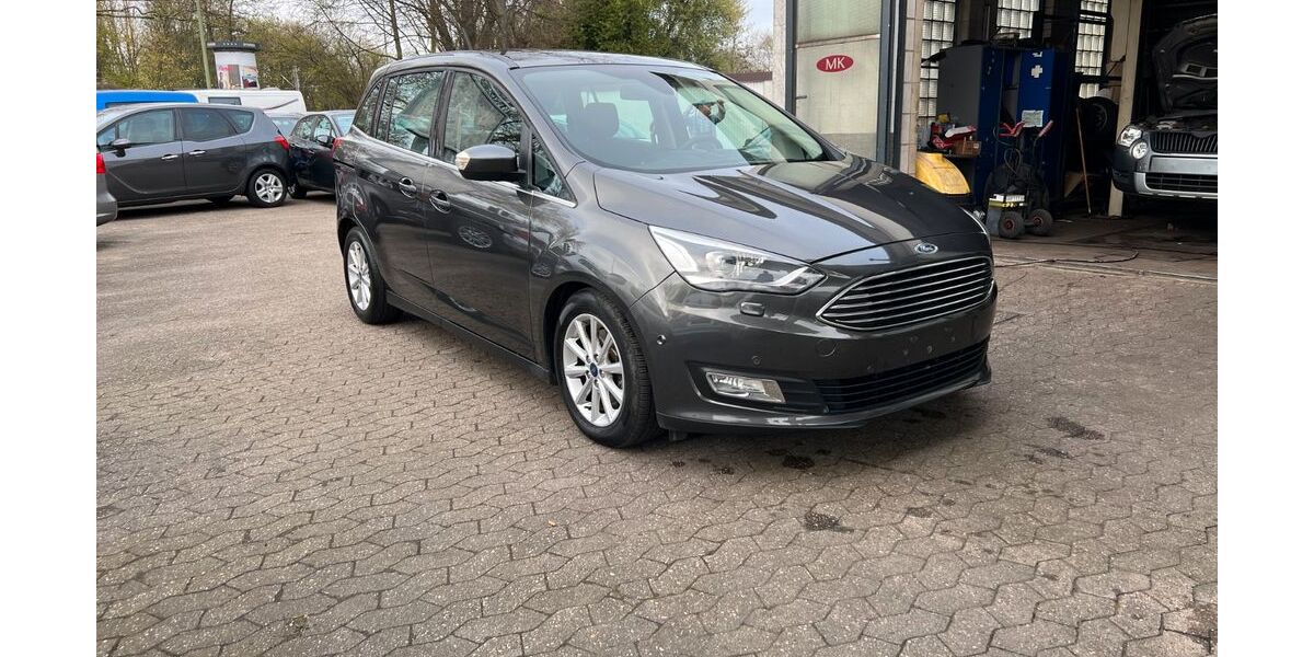 Ford Grand C-Max 82.000 km 9.980 &euro; Essen 45141