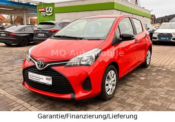Toyota Yaris 30.000 km 8.999 &euro; Recklinghausen, Germany 45661