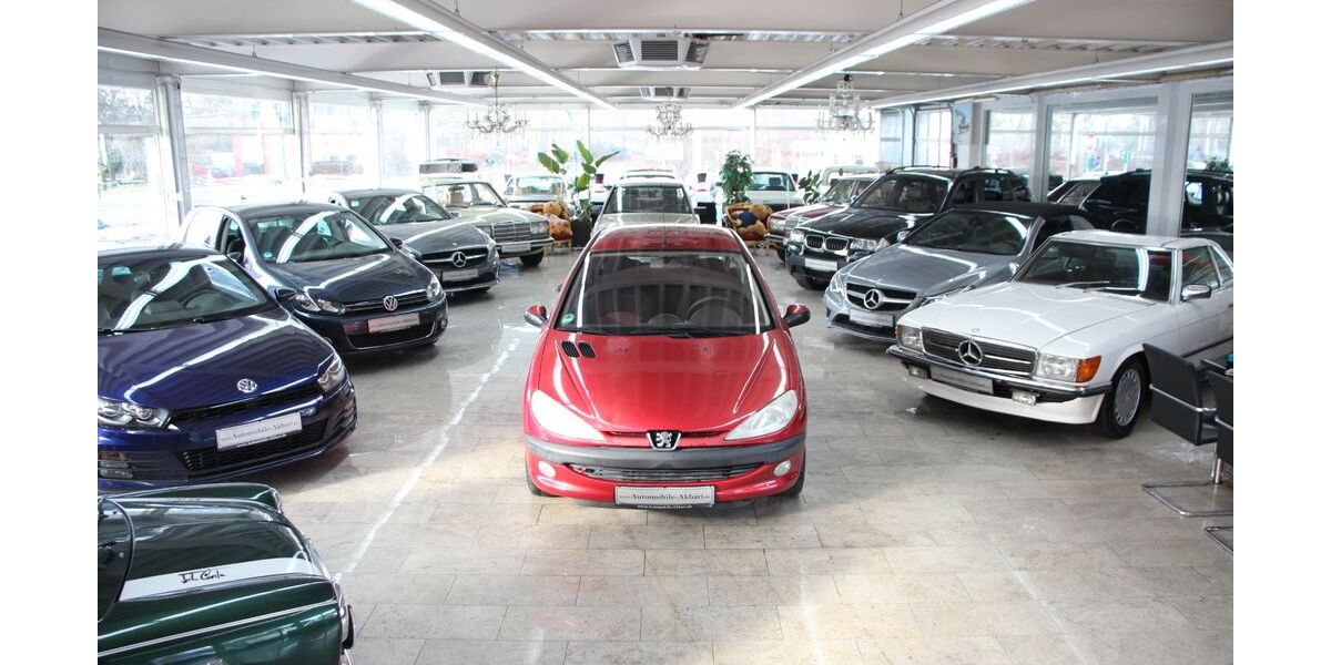 Peugeot 206 144.000 km 1.990 &euro; Essen 45356