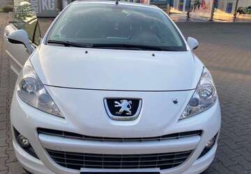 Peugeot 207 82.000 km 6.300 &euro; Bochum 44894