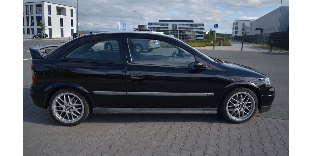 Opel Astra 87.000 km 10.999 &euro; Bochum 44789