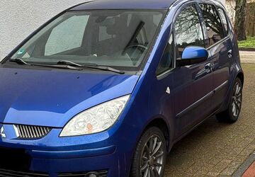 Mitsubishi Colt 122.000 km 2.900 &euro; Mülheim an der Ruhr 45476