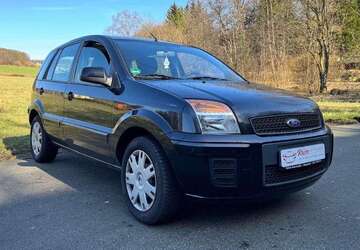 Ford Fusion 138.100 km 3.390 &euro; Wuppertal 42389