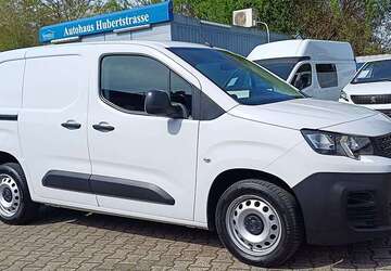 Peugeot Partner 104.000 km 9.480 &euro; Essen 45307