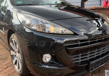 Peugeot 207 82.000 km 5.999 &euro; Bottrop 46242