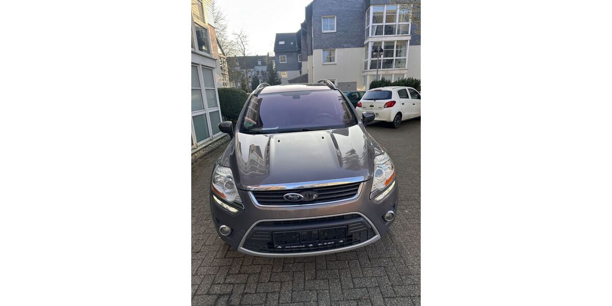 Ford Kuga 147.000 km 7.900 &euro; Gelsenkirchen 45891