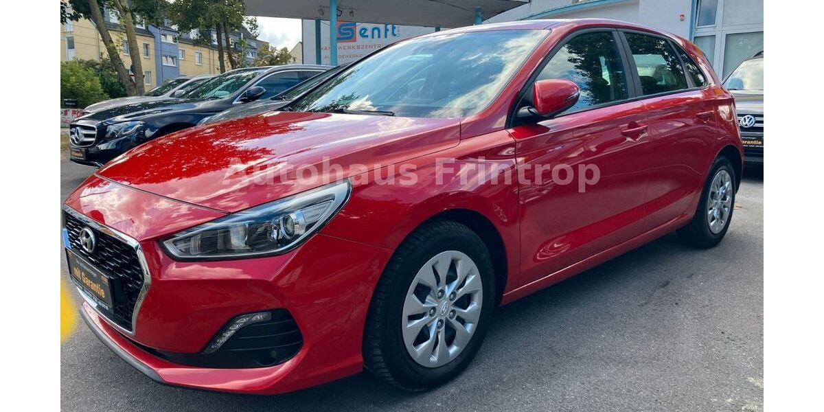 Hyundai i30 61.350 km 14.000 &euro; Essen 45359