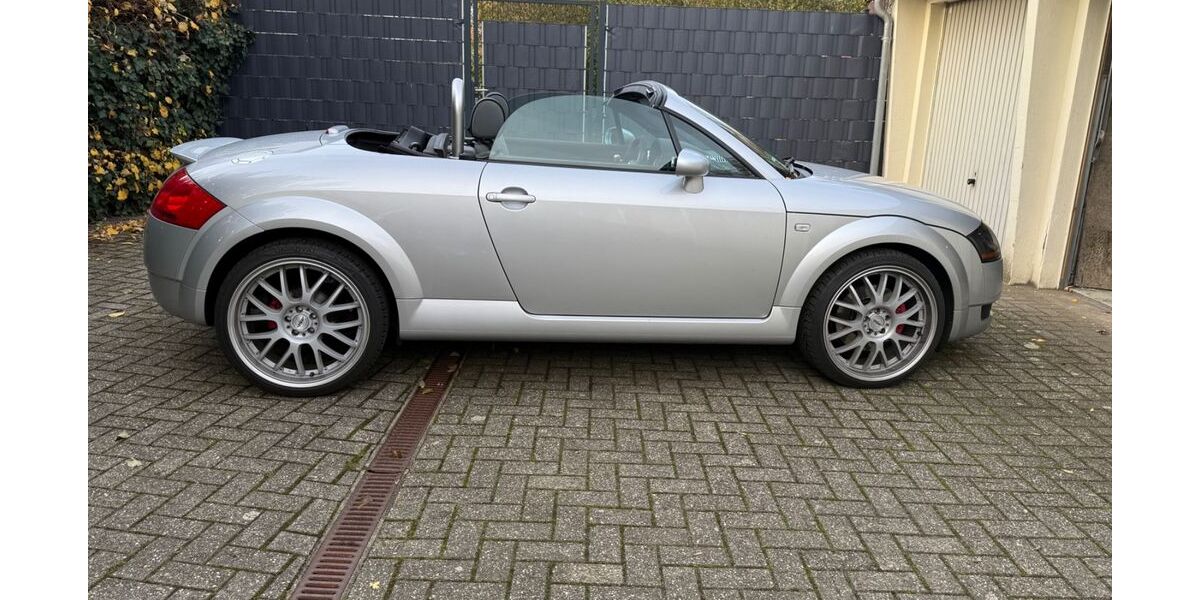 Audi TT 98.300 km 7.990 &euro; Mülheim 45472