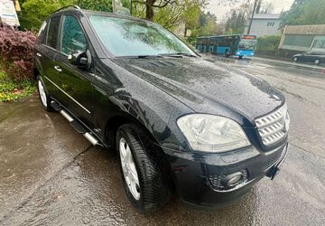 Mercedes-Benz ML 320 250.000 km 9.999 &euro; Wuppertal 42115