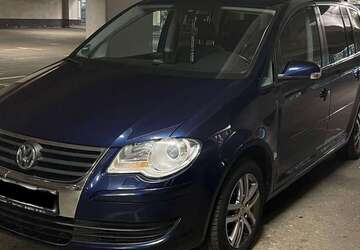 VW Touran 218.711 km 4.000 &euro; Bochum, Stadt 44801
