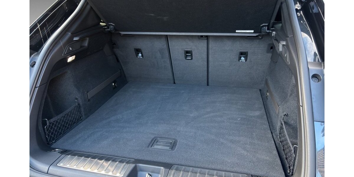 Porsche Macan 4 Chrono Pano Sportsitz 0,25% 12.490 km 76.600 &euro; Wuppertal 42327