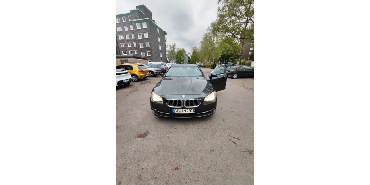 BMW 523 186.000 km 10.900 &euro; Gelsenkirchen 45884