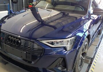 Audi e-tron 39.997 km 44.945 &euro; Hagen 58091