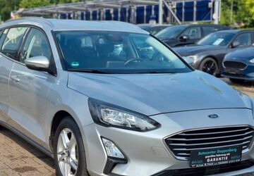 Ford Focus 49.766 km 16.490 &euro; Essen 45141