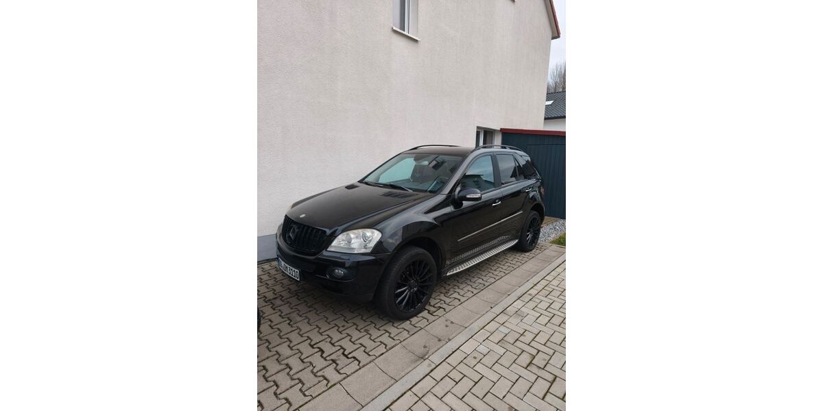 Mercedes-Benz ML 350 227.000 km 8.000 &euro; Dortmund 44329