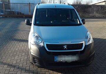Peugeot Partner 47.797 km 9.999 &euro; Herne 44627