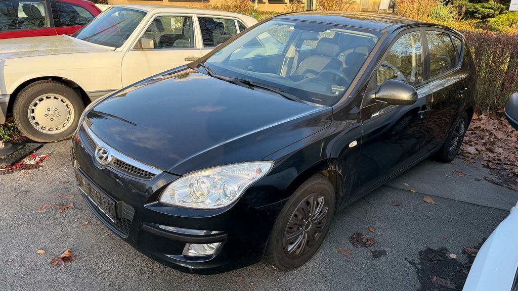 Hyundai i30 250.000 km 1.999 &euro; Wuppertal 42115