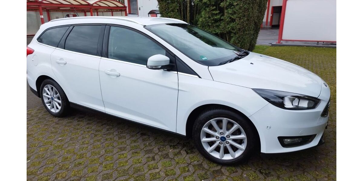 Ford Focus 118.000 km 9.900 &euro; Oer-Erkenschwick 45739