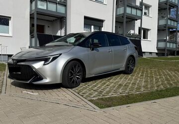 Toyota Corolla 38.546 km 28.490 &euro; Heiligenhaus 42579