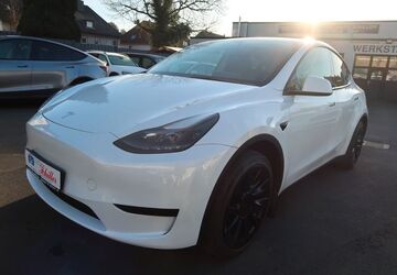 Tesla Model Y 57.400 km 29.900 &euro; Bochum 44803