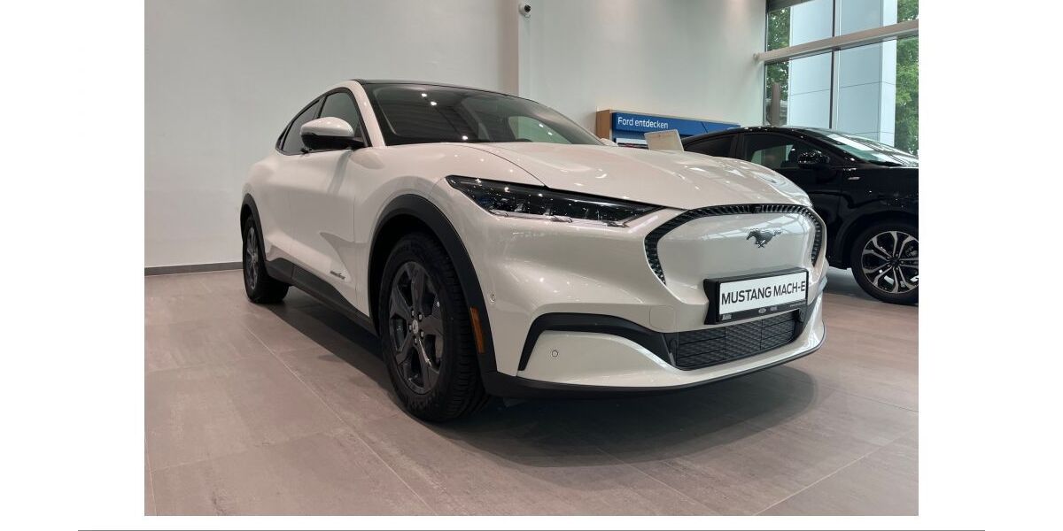 Ford Mustang Mach-E 29.900 km 31.890 &euro; Oberhausen (am CentrO) 46047