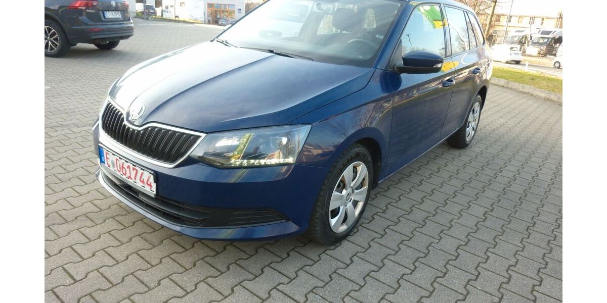 Skoda Fabia 182.000 km 6.400 &euro; Essen 45144
