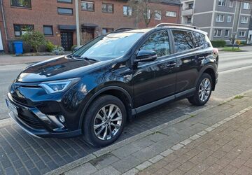 Toyota RAV 4 136.500 km 18.000 &euro; Oberhausen 46149