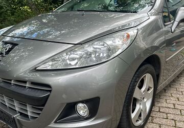 Peugeot 207 118.756 km 2.950 &euro; Essen 45276