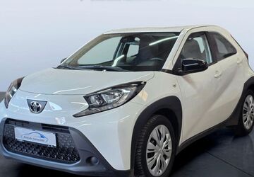 Toyota Aygo (X) 26.700 km 9.200 &euro; Gelsenkirchen 45897