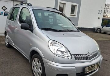 Toyota Yaris 114.000 km 4.999 &euro; Schwerte 58239