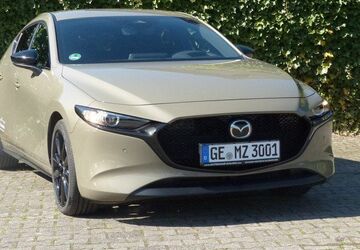 Mazda 3 5.500 km 26.900 &euro; Gelsenkirchen 45899