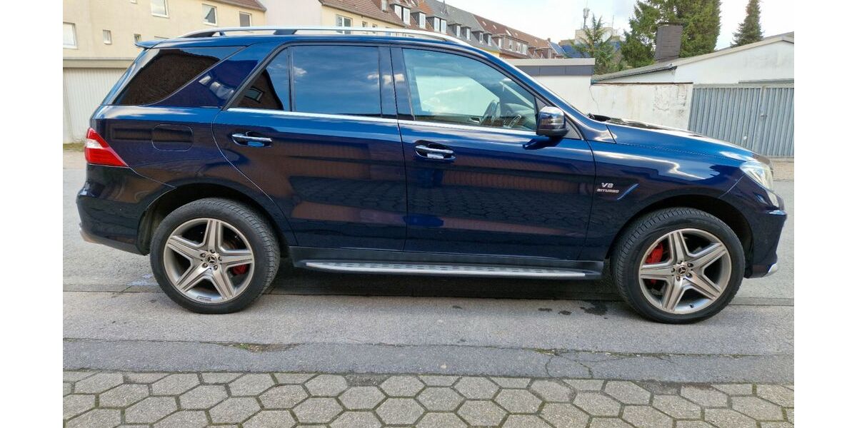 Mercedes-Benz ML 63 AMG 310.000 km 19.999 &euro; Gelsenkirchen 45881