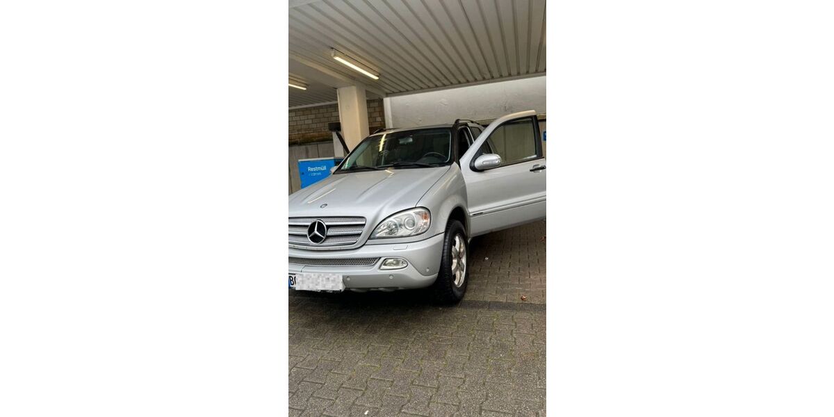 Mercedes-Benz ML 350 305.000 km 8.500 &euro; Bochum 44803