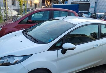 Ford Fiesta 98.260 km 3.700 &euro; Oberhausen 46149