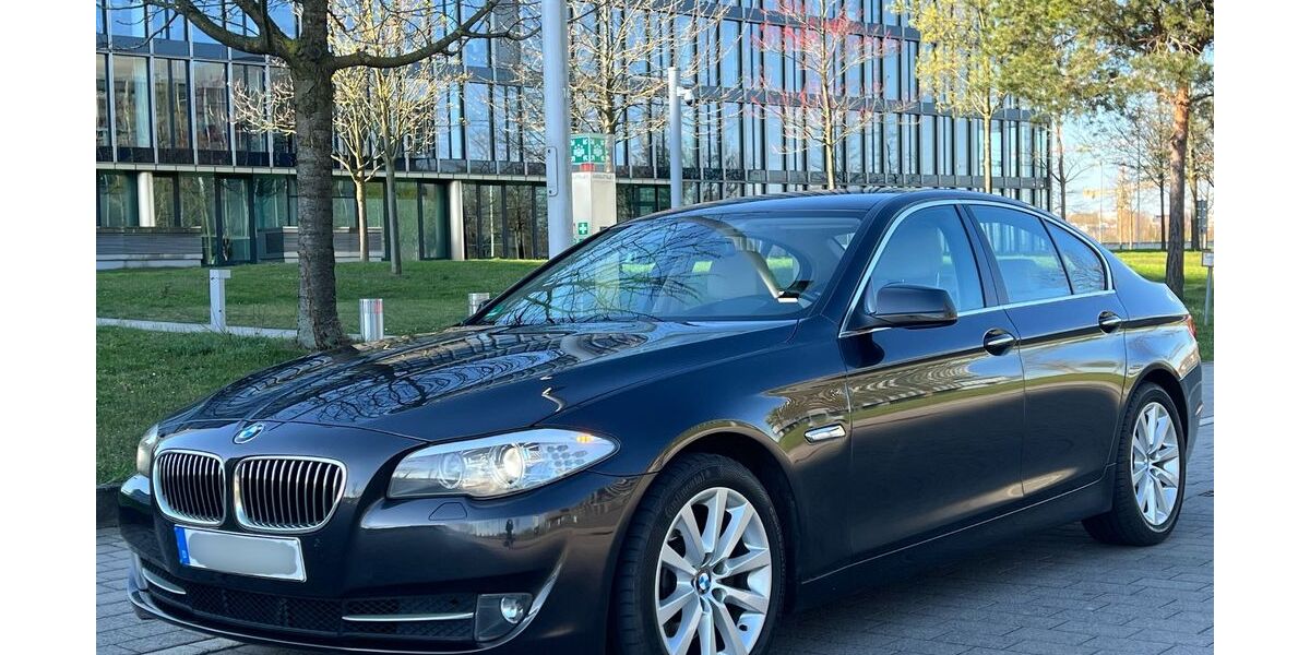 BMW 528 152.000 km 12.490 &euro; Essen 45147