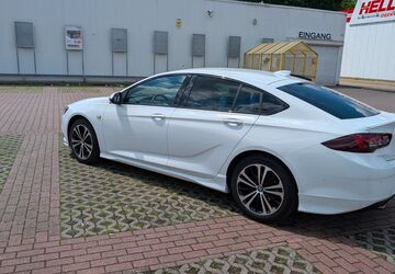 Opel Insignia 124.000 km 12.390 &euro; Dortmund 44143