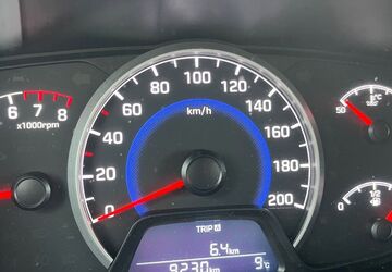 Hyundai i10 9.233 km 10.000 &euro; Mülheim 45476