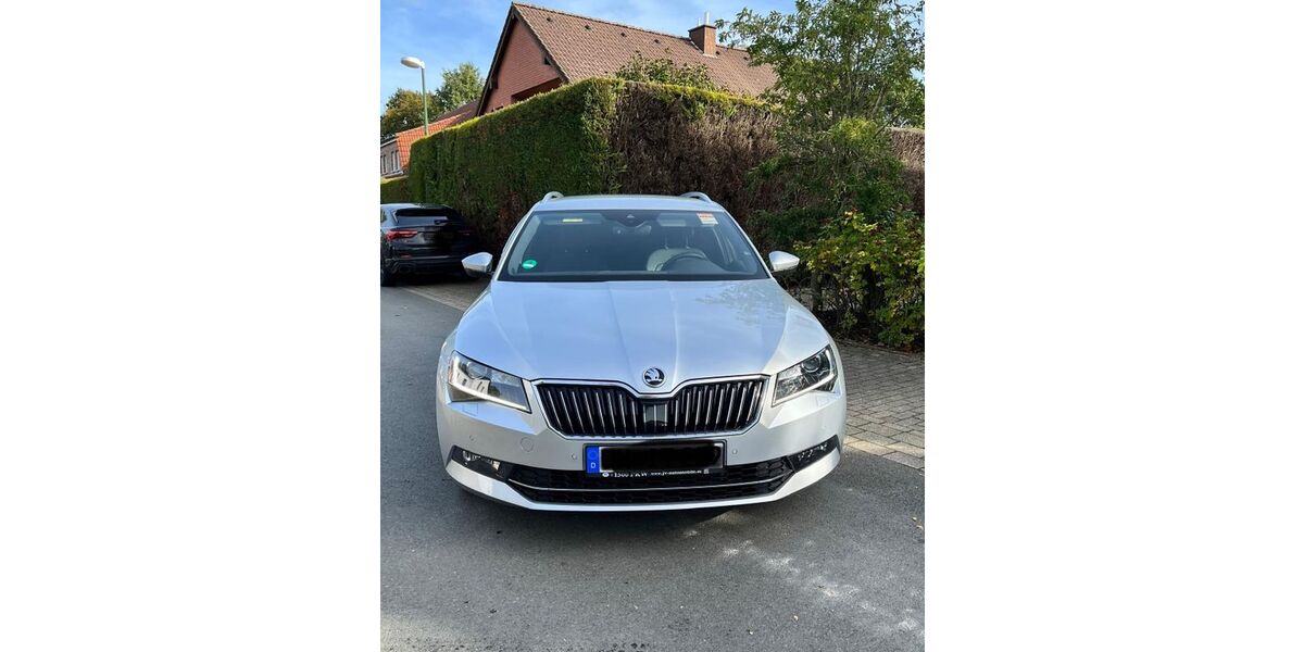 Skoda Superb 123.000 km 19.499 &euro; Lünen 44532