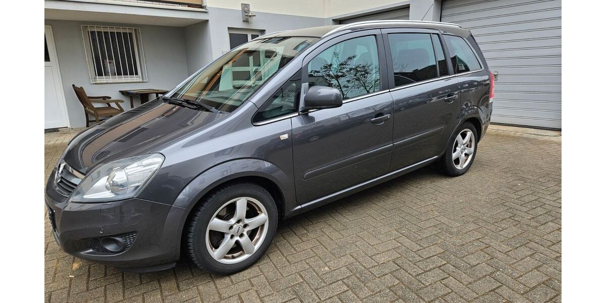 Opel Zafira 204.000 km 3.500 &euro; Velbert 42553