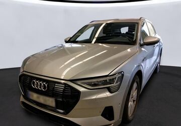 Audi e-tron 22.478 km 29.805 &euro; Hagen 58091