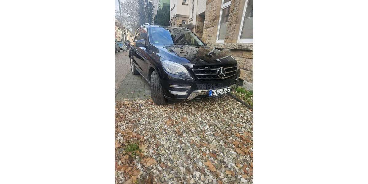Mercedes-Benz ML 350 180.000 km 19.900 &euro; Dortmund 44139