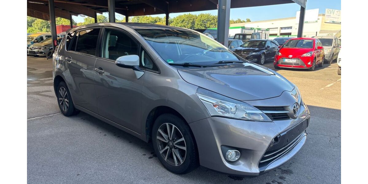 Toyota Verso 177.000 km 5.250 &euro; Essen 45356