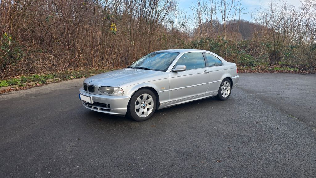 BMW 323 185.000 km 8.200 &euro; Witten 58455