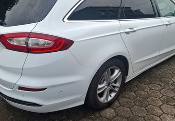 Ford Mondeo 158.000 km 7.990 &euro; Bochum 44879