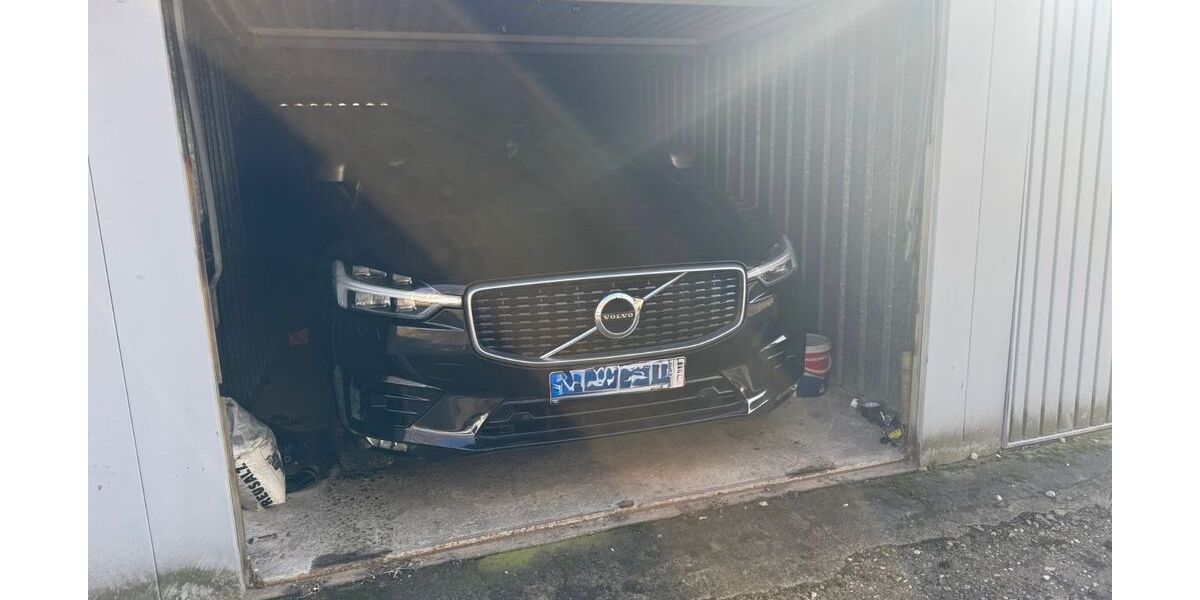 Volvo XC60 149.000 km 26.990 &euro; Oberhausen 46117