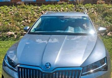 Skoda Superb 140.500 km 19.100 &euro; Schwerte 58239