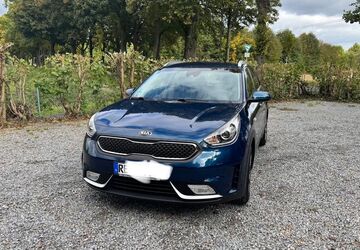 Kia Niro 119.000 km 13.950 &euro; Herten 45701