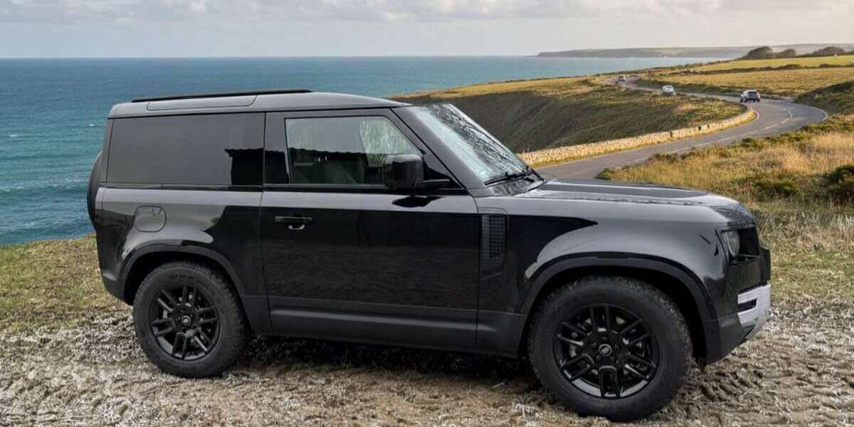 Land Rover Defender 25.000 km 71.890 &euro; Dortmund 44229